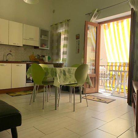 Appartamento Casa Trento Кастелламмаре-дель-Гольфо Екстер'єр фото